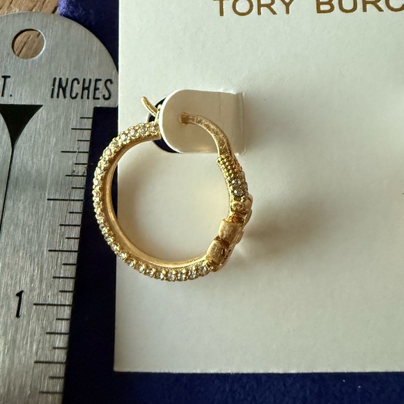 TORY BURCH Eleanor Pavé Crystal Gold Plated Hoop Earrings. - Picture 5 of 5